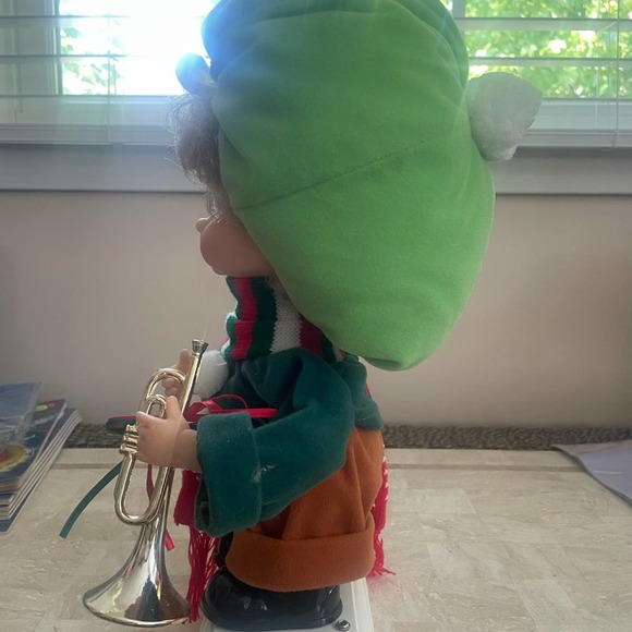 Undercover Kids 1993 “A.J. Horn Animated Christmas doll - Picture 3 of 8